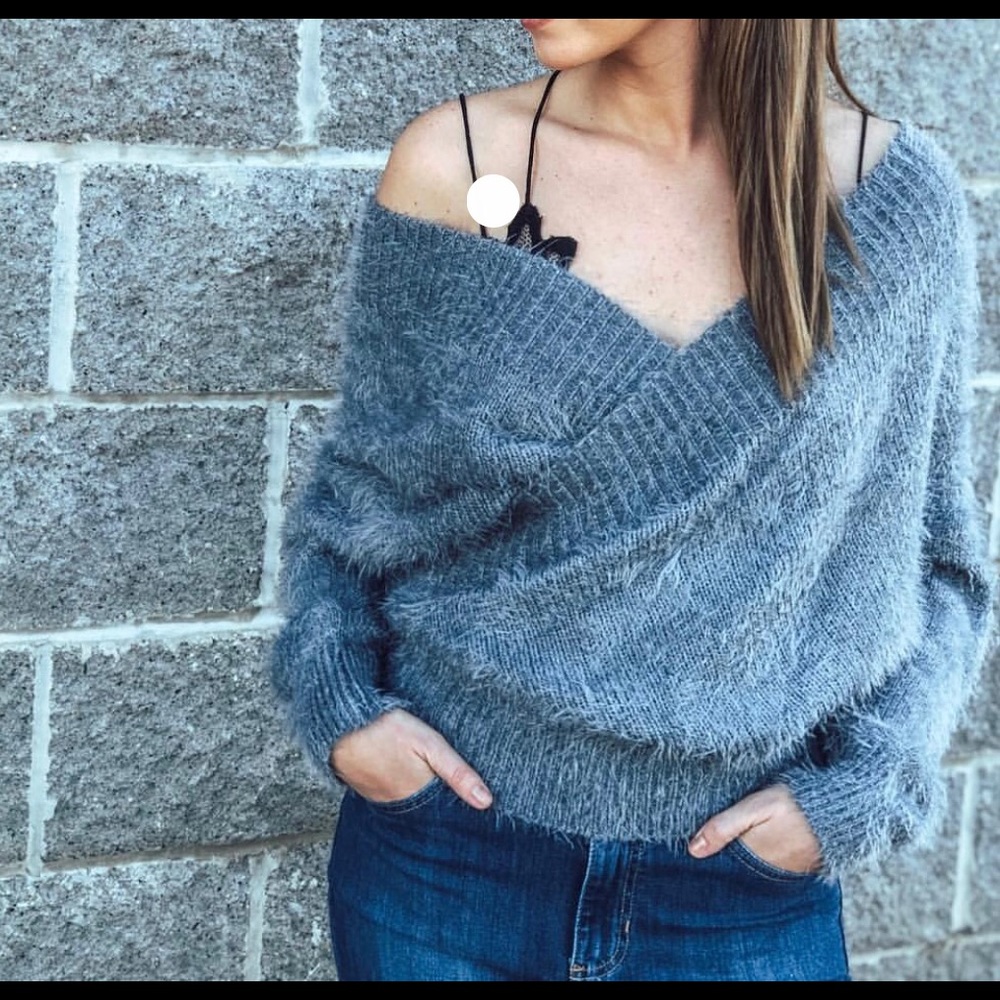 NWT Grey Fuzzy Drape Sweater size small
